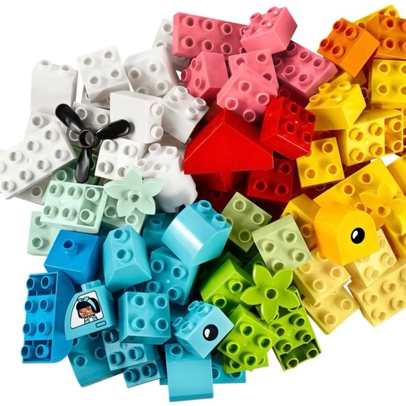 LEGO DUPLO® Heart Box COMPLETE Set 10909 RETIRED - Picture 1 of 4